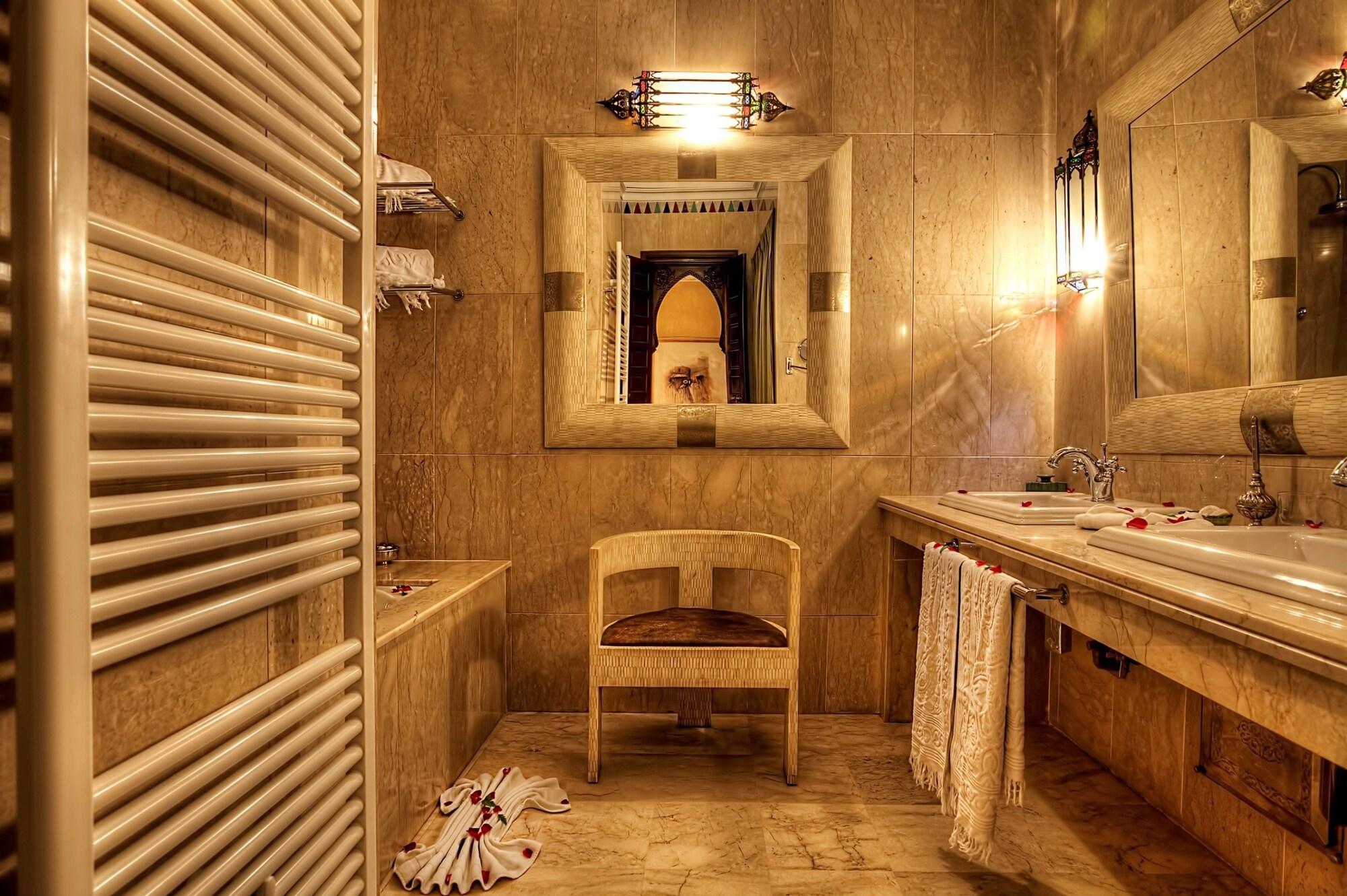 Riad Kniza Марракеш Экстерьер фото Bathroom