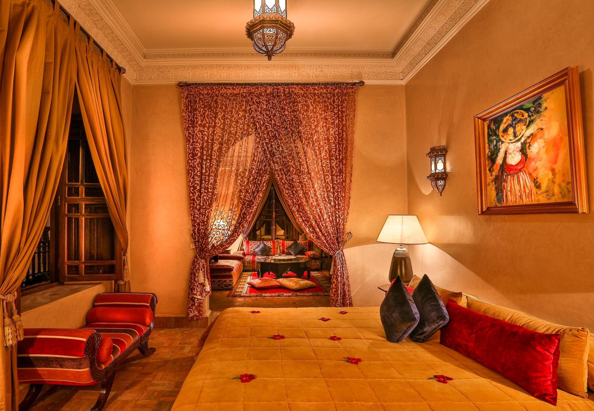 Riad Kniza Марракеш Экстерьер фото The interior of the hotel