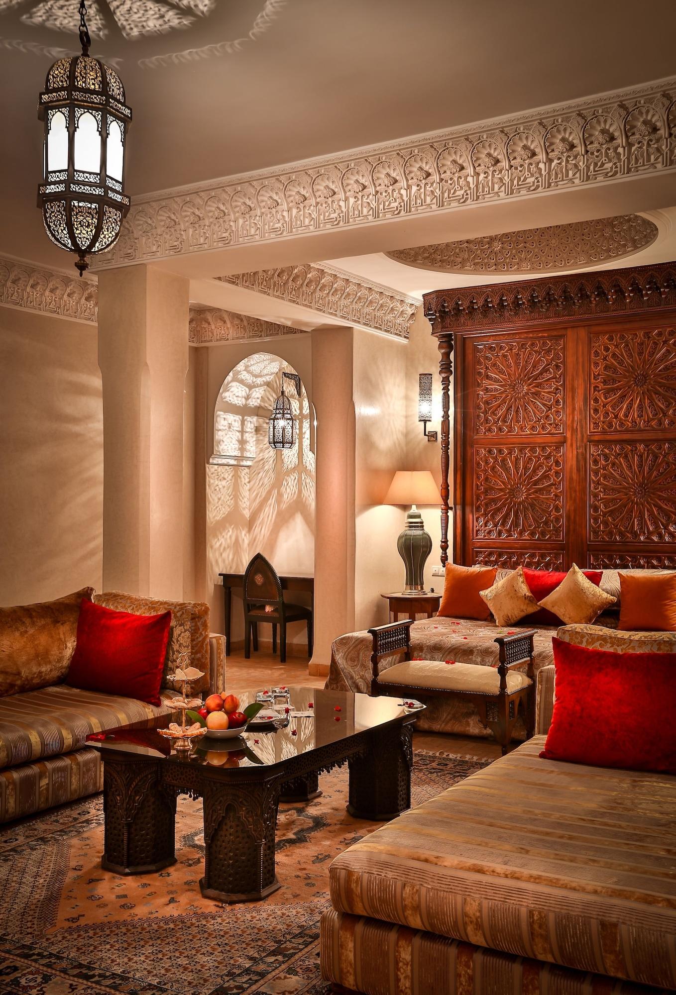 Riad Kniza Марракеш Экстерьер фото The interior of a suite at the Four Seasons Hotel, Marrakech