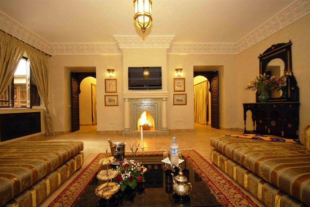 Riad Kniza Марракеш Экстерьер фото The interior of the hotel