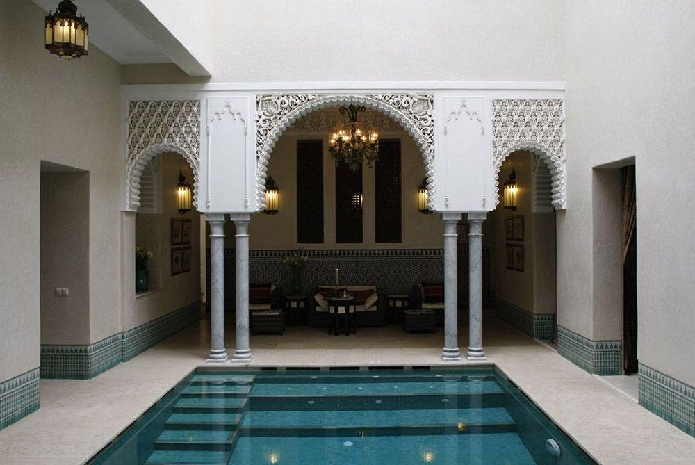 Riad Kniza Марракеш Экстерьер фото The swimming pool at the hotel