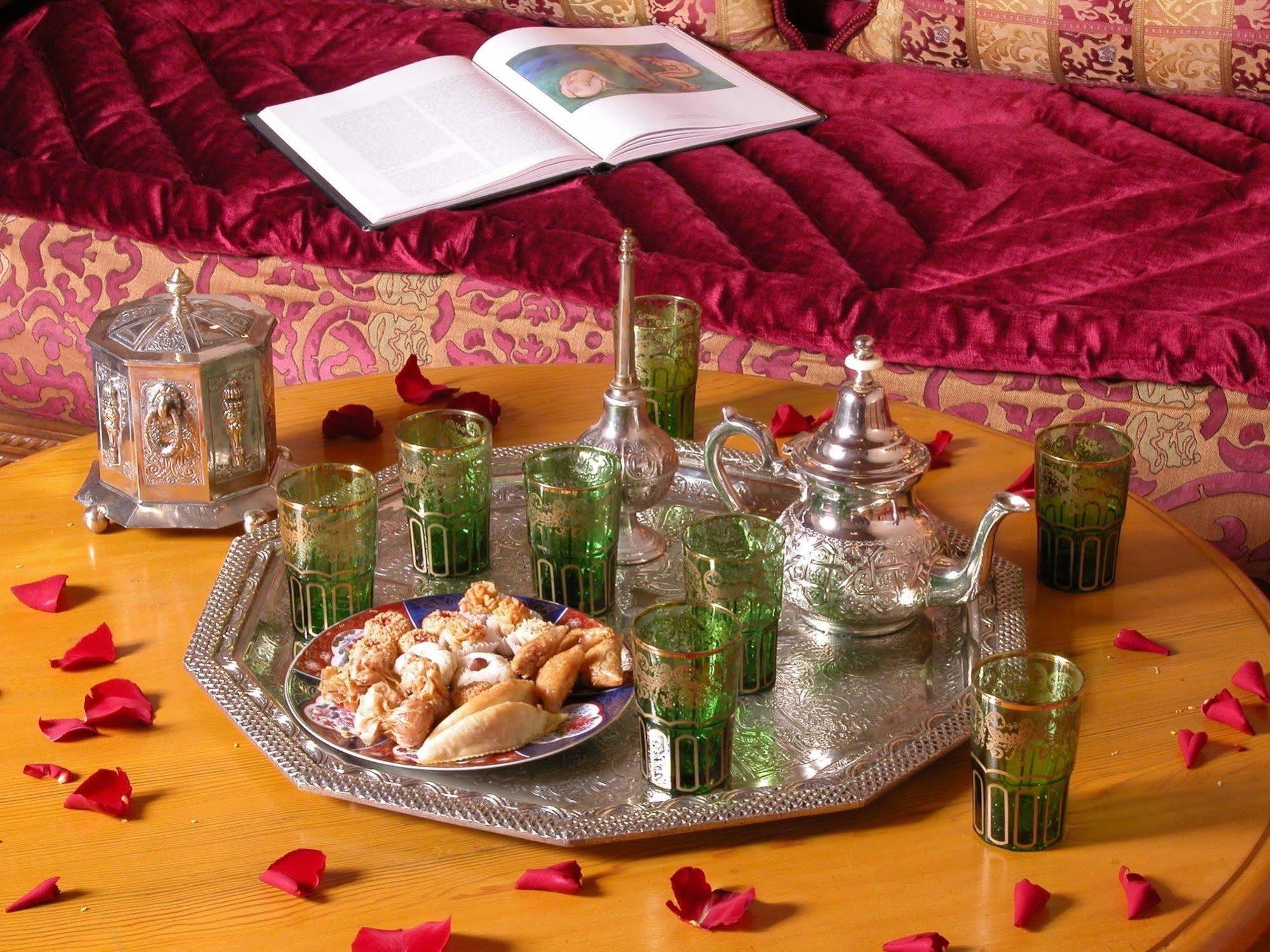 Riad Kniza Марракеш Экстерьер фото Moroccan mint tea