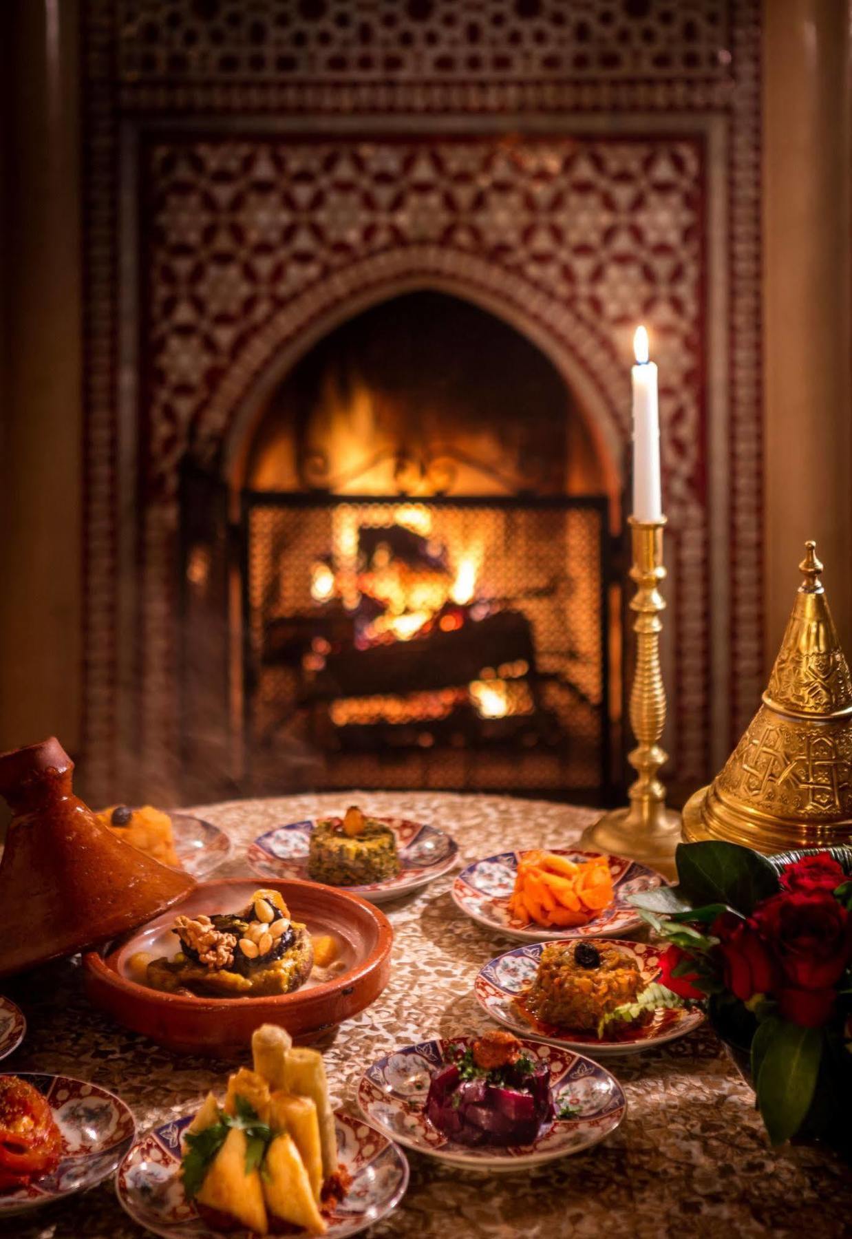 Riad Kniza Марракеш Экстерьер фото A fireplace in a Moroccan riad